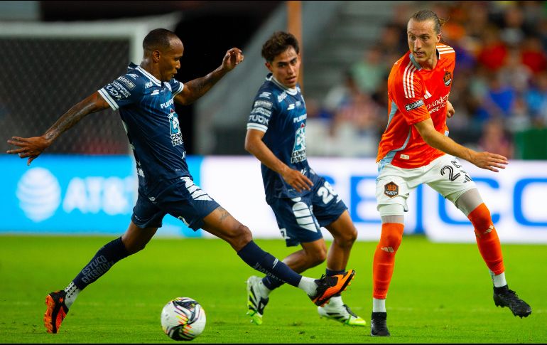 Los Tuzos del Pachuca derrotaron 2-1 al Houston Dynamo. EFE/ C. Ramírez