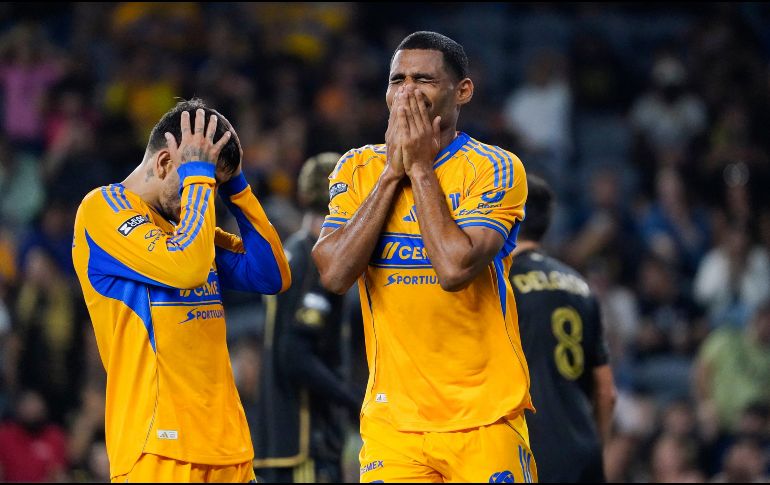 Los Tigres se complicaron el torneo al perder 2-1 frente a Los Ángeles. IMAGO7/S. Laureano