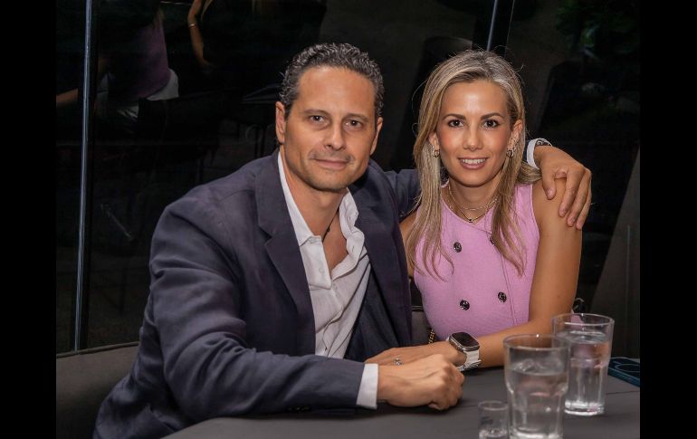 Carlos Gudiño y Gaby Estrada. GENTE BIEN JALISCO / J. Soltero