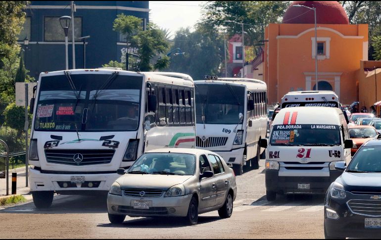 En Edomex al día se realizan alrededor de 18 millones de viajes en la red de transporte público. SUN/ARCHIVO