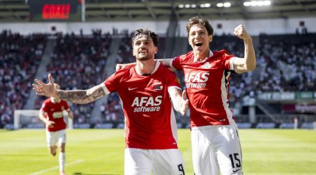 Con muy poco tiempo en el terreno de juego, el “Tiloncito” apareció en la parte final del partido. EFE/B. Czerwinski