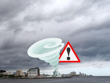 Según el Centro Nacional de Huracanes, la tormenta tropical "Henriette" se desplaza en el Océano Pacífico y no representa riesgo para tierra firme. EFE / ARCHIVO