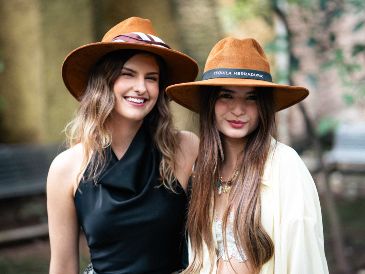 Nicole Vianne y Dani Maclennan disfrutaron de esta experiencia única como antesala del festival de mixología: Alquimia. GENTE BIEN JALISCO / Revista del 15 de agosto 2025