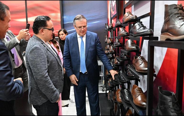 Ebrard enfatizó que la industria del calzado es una de las más relevantes del país, tanto por su tradición como por su peso económico actual. CORTESÍA