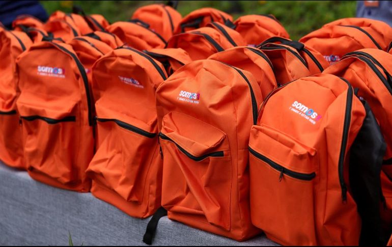 Pablo Lemus destacó que la entrega de estos kits mejorará la calidad de vida y la situación económica de los pacientes. EL INFORMADOR/H.NAVARRO