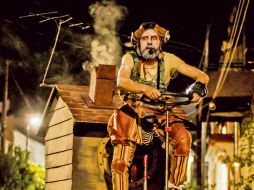 Manuel Ariga protagoniza la historia de un chatarrero que construye recuerdos con máquinas inventadas. ESPECIAL