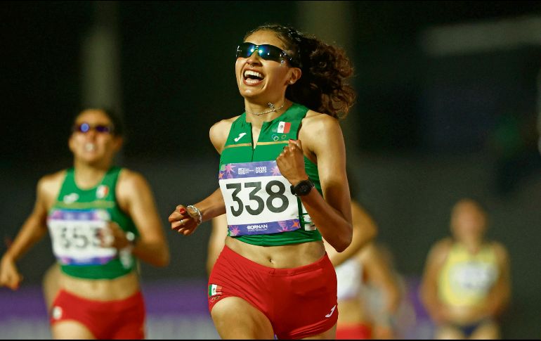 Dafne Juárez acumula dos oros en el atletismo en Asunción 2025.
