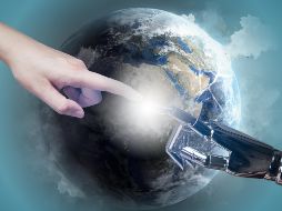 La IA se alimenta en gran medida de centros de datos que gestionan consultas, almacenan datos y despliegan información. A medida que se vuelve ubicua, crece la demanda de energía para dichos centros. ESPECIAL / CANVA