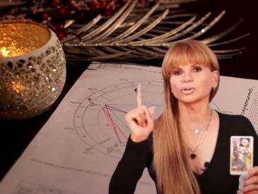 Cada jornada trae consigo energías distintas, y según la reconocida astróloga Mhoni Vidente, este martes 26 de agosto los astros se alinean para brindar oportunidades en el amor, la salud y el trabajo. FACEBOOK/MHONIVIDENTE