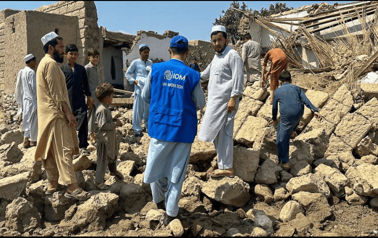El Ejecutivo anunció la creación de un comité especial de emergencia y la asignación de mil millones de afganis (unos 14 millones de dólares, 12 millones de euros) para atender a las familias damnificadas. EFE / Cuenta de X de la UNMigration en Afganistán