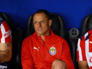 Javier Hernández ha tenido un rendimiento afectado por lesiones desde su regreso en 2024, lo que resultó en una sequía de anotaciones y bajo rendimiento que culminó en una auténtica pesadilla para la afición de Chivas. IMAGO7 / ARCHIVO
