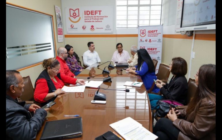 Con el objetivo de fortalecer la enseñanza del idioma inglés, especialmente en el ámbito de los negocios, el Instituto de Formación para el Trabajo del Estado de Jalisco (IDEFT), bajo la dirección de Salvador Cosío Gaona, estableció una alianza estratégica con la empresa E Globalizing Talent. CORTESÍA