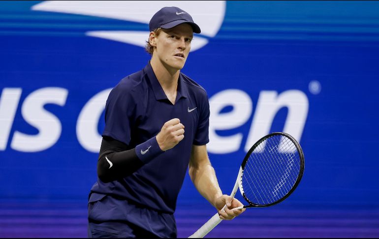 Jannik Sinner llega a su cuarta final de Grand Slam en el año. EFE/J. Mabanglo