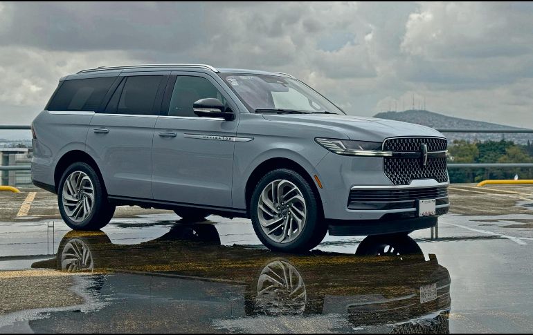La Lincoln Navigator combina tamaño imponente, lujo y tecnología. CORTESÍA