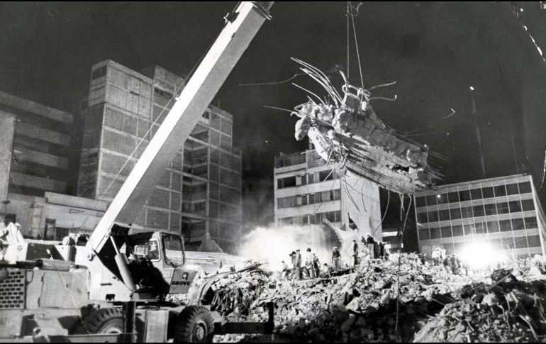 La sociedad respondió con una movilización masiva de voluntarios y rescatistas. SUN / ARCHIVO