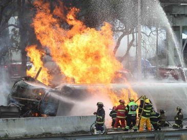 El accidente ocurrió en la carretera que conecta la Ciudad de México con Puebla, a la altura del municipio más poblado de la capital, Iztapalapa. SUN/V. Rosas