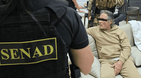 Bermúdez Requena, vinculado al Cartel Nueva Generación (CNG),  residía y se ocultaba en una lujosa casa ubicada en el centro de Paraguay, informó la Secretaría Nacional Antidrogas (Senad). EFE / Secretaría Nacional Antidrogas de Paraguay