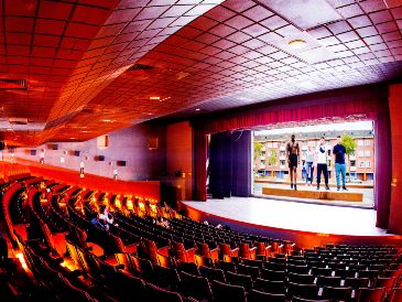 Con capacidad para alrededor de 440 espectadores, está ubicado en el piso menos uno del Edificio Cultural y Administrativo de la UdeG, en Avenida Juárez. EL INFORMADOR / ARCHIVO