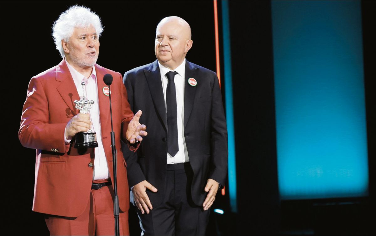 Los hermanos Pedro y Agustín Almodóvar alzaron la voz para frenar la guerra en Palestina. EFE