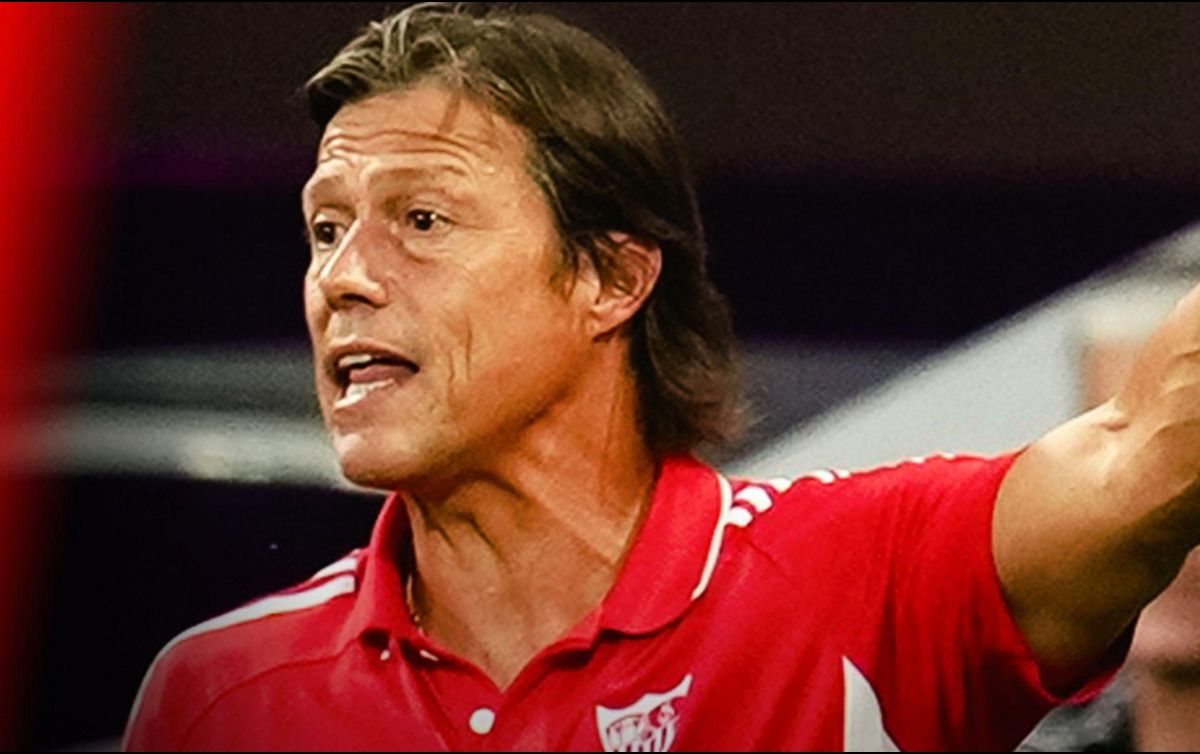 Almeyda espera que en el balompié español pueda tener un proceso similar al que vivió con el Guadalajara. X/ @SevillaFC.