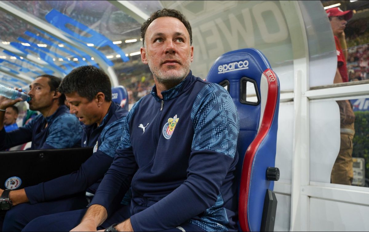 El timonel rojiblanco destacó el primer tiempo de su equipo, donde se marcaron dos goles y se generaron opciones para ampliar la ventaja. IMAGO7.