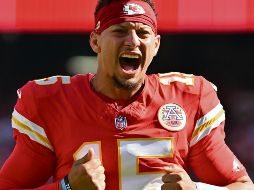 El mariscal de campo de Kansas lanzó para 270 yardas y cuatro touchdowns. AFP