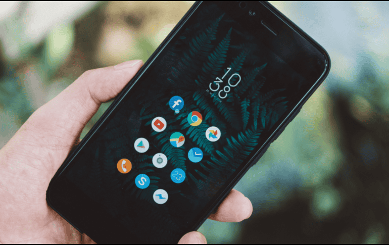 Los smartphones convencionales con pantallas grandes se consolidan como herramientas completas. CANVA