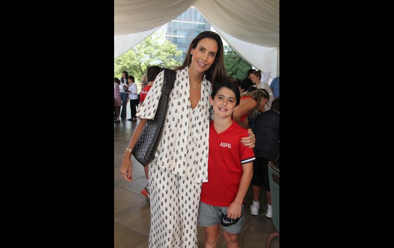 Bibiana Hernández Moragrega y Miguel Serur. GENTE BIEN JALISCO / Revista del 3 de octubre 2025