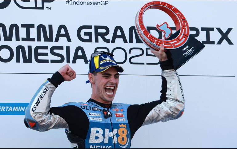 Aldeguer firmó una exhibición magistral para lograr su primera victoria en MotoGP. EFE/A. WEDA.