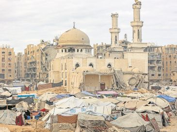 A pesar de las pláticas sostenidas por ambas naciones, las embestidas israelíes no cesan. AFP