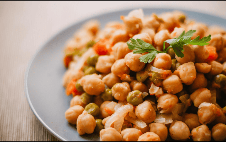 Agregar garbanzos a la alimentación diaria los convierte en una excelente fuente de fibra para el cuerpo humano. ESPECIAL