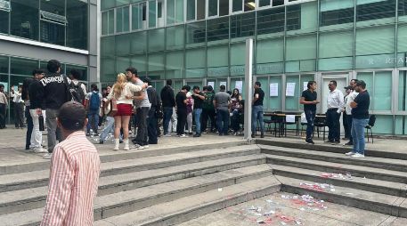 Personal universitario intervino para reestablecer el orden y la seguridad en el Centro Universitario. CORTESÍA