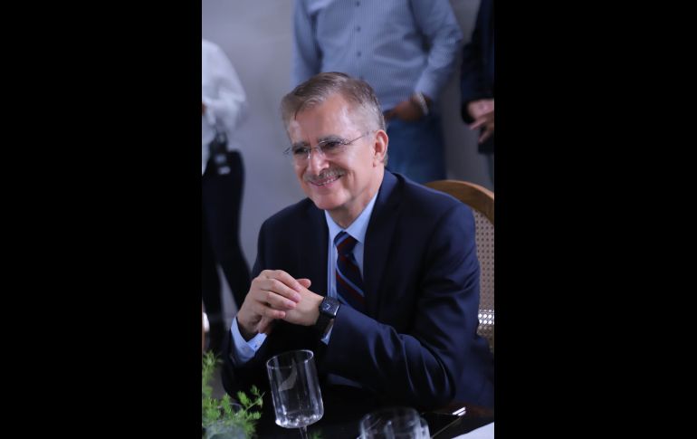 Tonatiuh Bravo Padilla. GENTE BIEN JALISCO / 108 Aniversario de El Informador y la nueva prensa “Doña Stella”