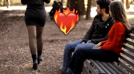 Los celotípicos justifican esas acciones, argumentando que de esa forma cuidan a su pareja, sin embargo, más que tratarse de una acción protectora, limitan y controlan la vida de la persona. ESPECIAL / CANVA