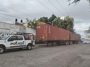 Los contenedores mantenían en su interior una carga valuda en 4 millones 800 mil pesos. ESPECIAL