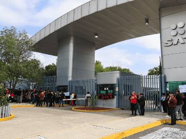 El paro nacional de los trabajadores del SAT formó parte de una jornada de protesta para exigir un salario digno, mejores condiciones laborales y el fin de las desigualdades entre personal sindicalizado y de confianza. EL INFORMADOR / J. Acosta