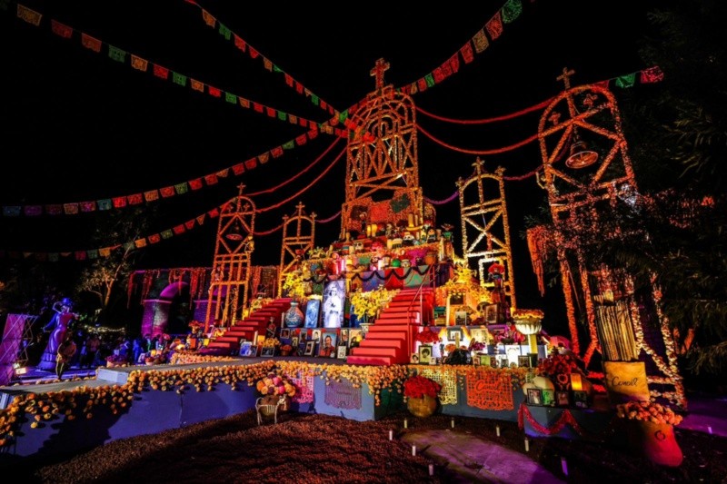En Calaverandia encontrarás un monumental altar de muertos. EL INFORMADOR / ARCHIVO
