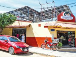 En una carnicería de Zapopan, en la Colonia Arroyo Hondo, los paneles solares redujeron a la mitad el gasto mensual de electricidad, demostrando los beneficios del autoconsumo en los negocios. EL INFORMADOR/ A. Navarro
