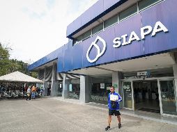 Así lo dio a conocer a través de sus redes sociales oficiales, añadiendo que el restablecimiento del servicio continuará de forma gradual en las próximas horas en las 892 colonias que se vieron involucradas en el corte. EL INFORMADOR / ARCHIVO