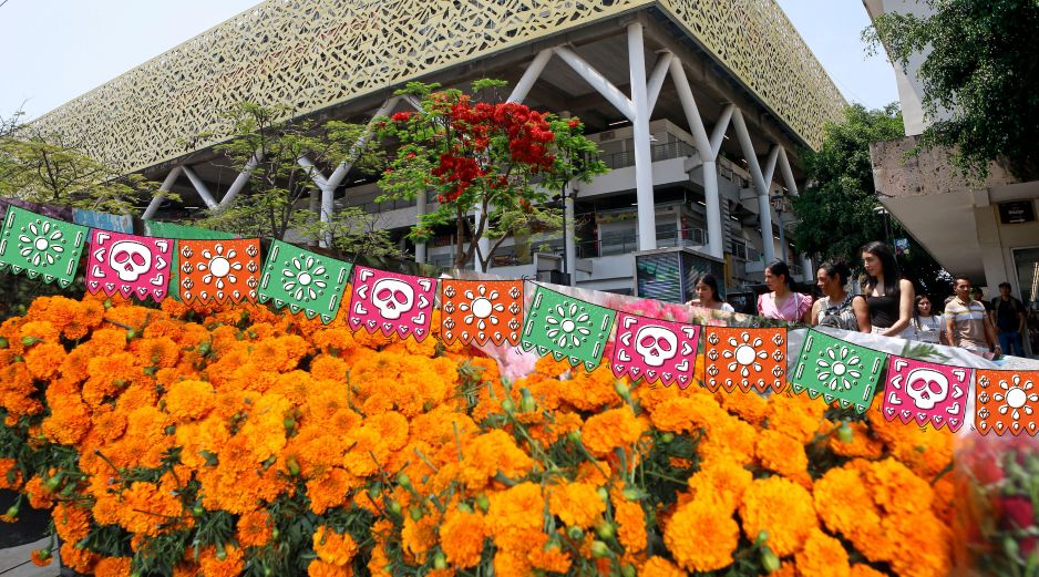 Prepara tu casa para recibir a las almas de los seres que alguna vez amaste con un banquete muy especial en el altar de muertos. EL INFORMADOR / ARCHIVO