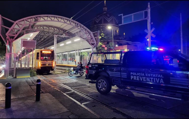 Actualmente personal especializado se encuentra realizando las maniobras necesarias para restablecer la circulación lo más pronto posible. ESPECIAL