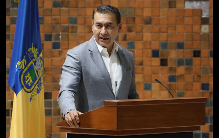 Con presencia de las principales autoridades universitarias, entre ellas, la rectora general Karla Planter, el Congreso realizó la ceremonia en el pleno y acompañados de autoridades estatales. EL INFORMADOR/ A. Navarro