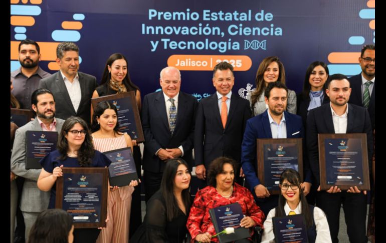 El gobernador Pablo Lemus anunció que continuará el fortalecimiento de la comunidad científica, académica y tecnológica para el desarrollo de estudios, patentes e investigaciones. EL INFORMADOR/ J. Acosta