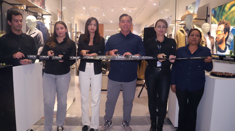 Corte de listón por Rosaura Quintero, Majo Vázquez, Miguel Ángel Tatto e Ileana Muñoz / FOTO: CLAUDIO JIMENO