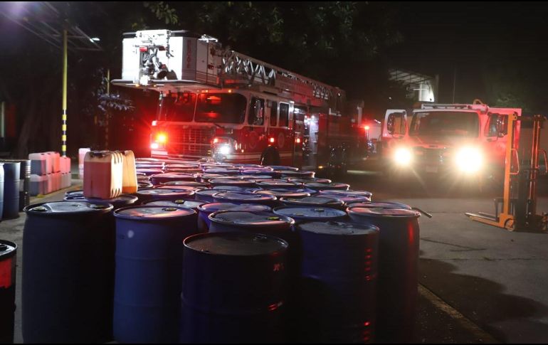 La causa del incendio se mantiene bajo investigación y personal especializado trabajará en las próximas horas para determinar el origen del incendio. ESPECIAL