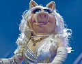 Miss Piggy, uno de los personajes más emblemáticos de “The Muppet Show” será protagonista de una nueva película en desarrollo. AFP