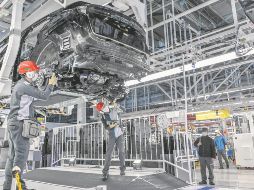 La Secretaría de Economía, con el respaldo del Consejo Coordinador Empresarial, realizó cuestionarios a 30 sectores productivos. EL UNIVERSAL