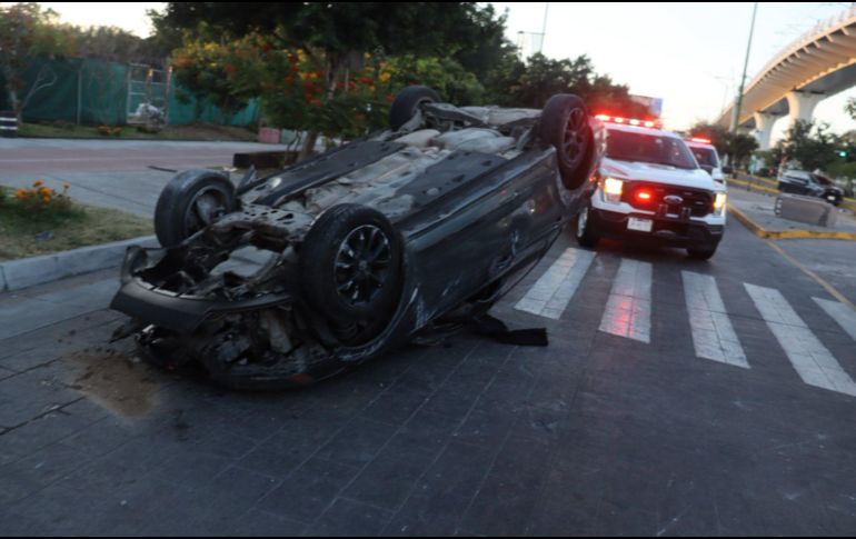 Uno de los accidentes dejó el saldo fatal de una persona fallecida. ESPECIAL / PC Y BOMBEROS ZAPOPAN