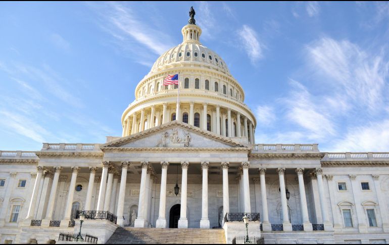 La falta de consenso entre republicanos y demócratas sobre los subsidios de salud se ha convertido en el punto principal de disputa. CANVA