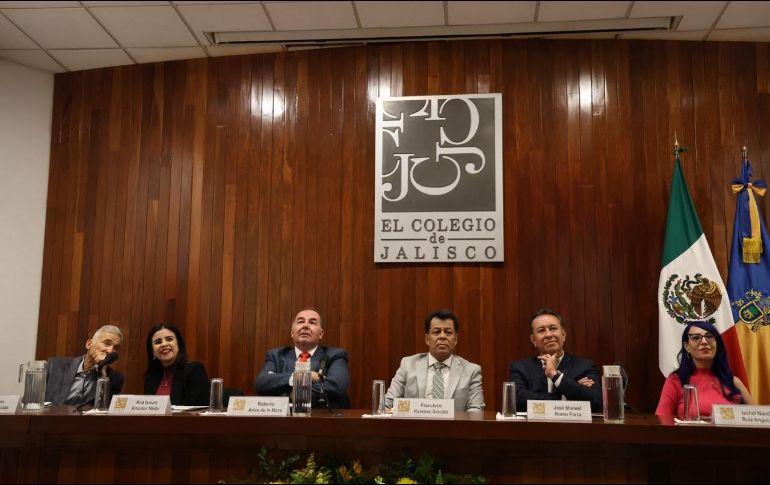 El espacio que resguarda más de ocho mil documentos, libros, monedas, enciclopedias y objetos personales. EL INFORMADOR/ A. NAVARRO.